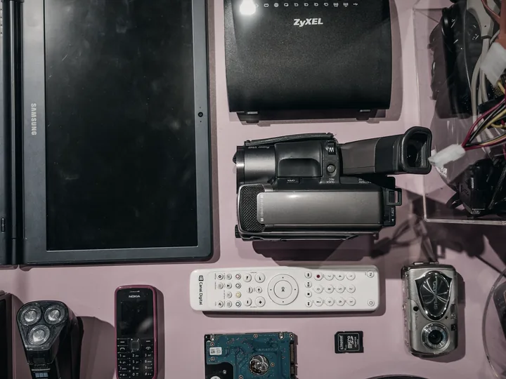 Mixed e-waste / small appliances
