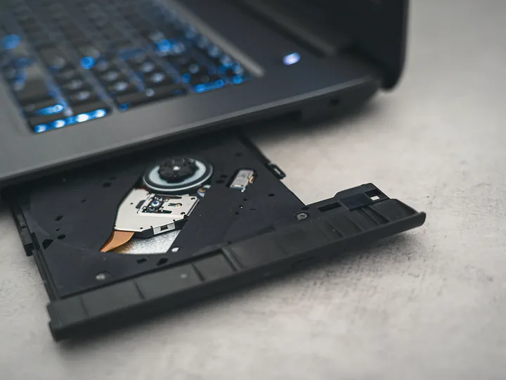 CD, DVD & floppy drives