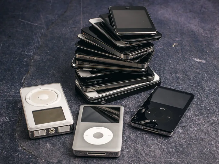 Whole mobile phones & tablets